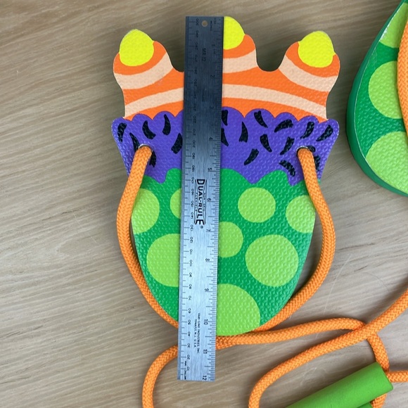 Monster Feet & Scaredy Monster Book - Picture 3 of 8